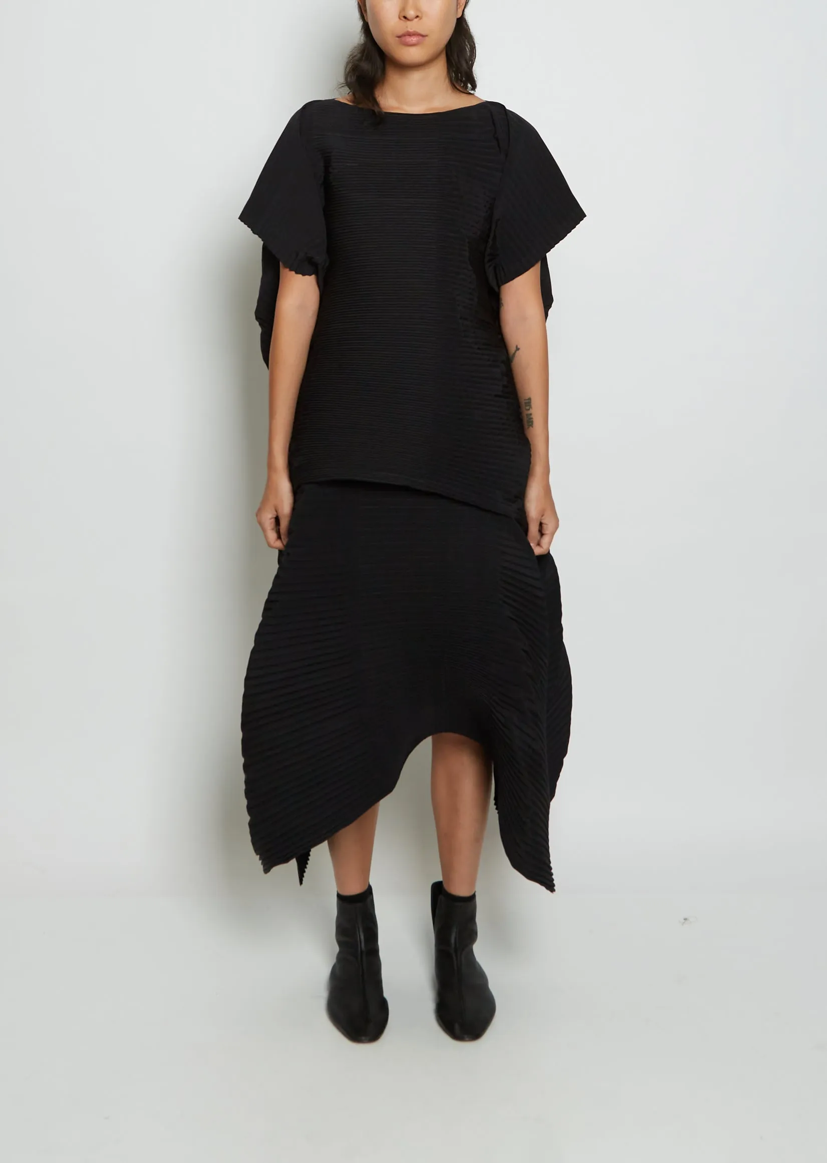 Leaf Pleats Polyester Top