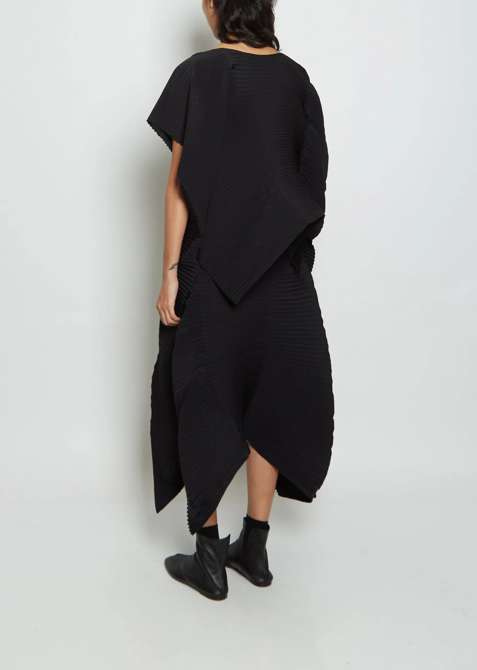 Leaf Pleats Polyester Top