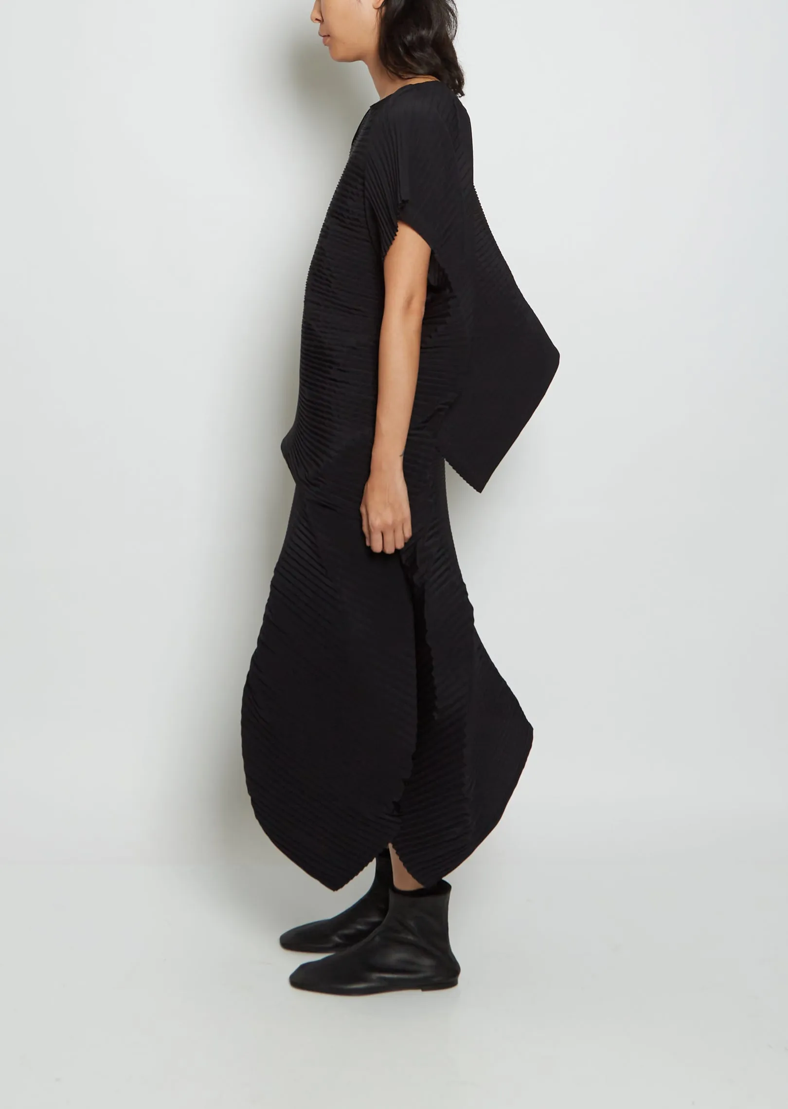 Leaf Pleats Polyester Top